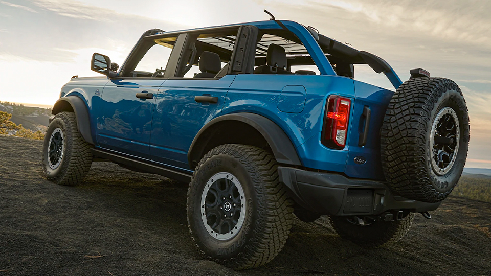 2023 FORD BRONCO performance