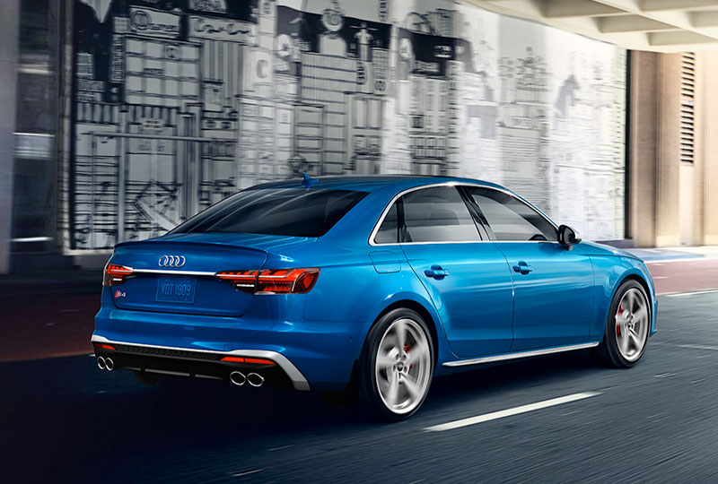 2022 Audi S4 Sedan performance