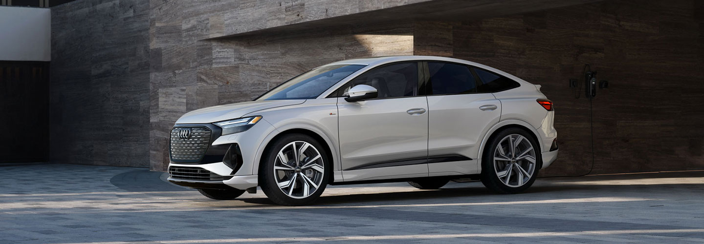 Q4 Sportback e-tron® header