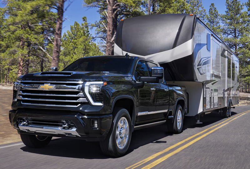 2026 Chevrolet Silverado HD Trailering and towing