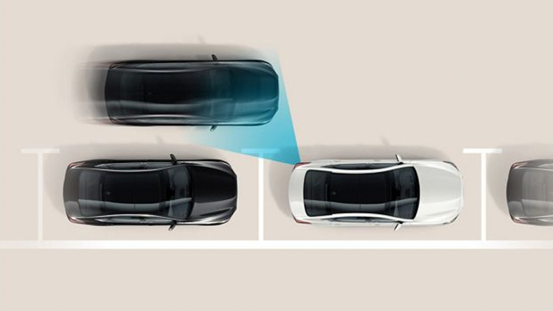 2021 Hyundai Elantra safe exit assist
