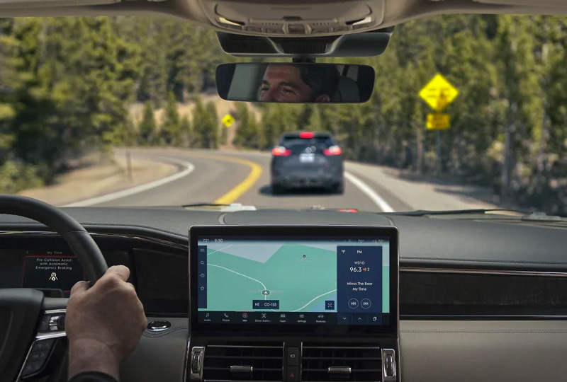 2023 Lincoln Navigator Black Label Safety