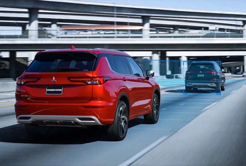 2022 Mitsubishi Outlander technology