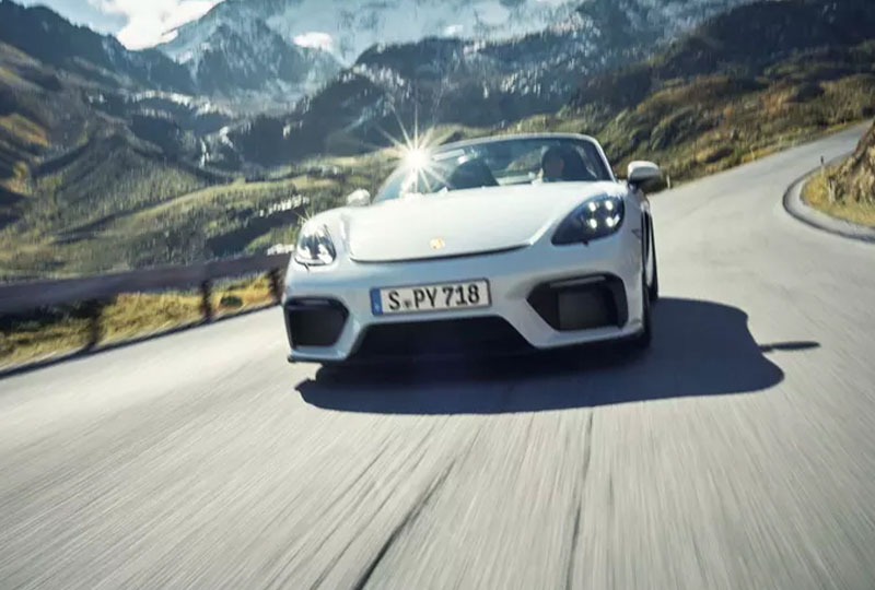 2020 Porsche 718-Spyder technology