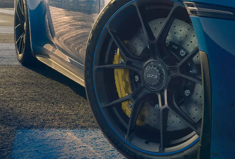 2021 Porsche 911-GT3 safety