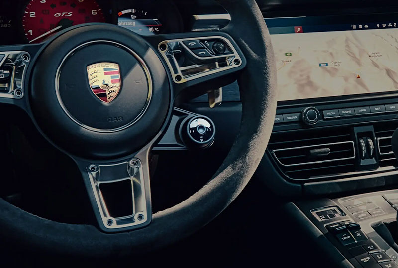 2021 Porsche Macan performance