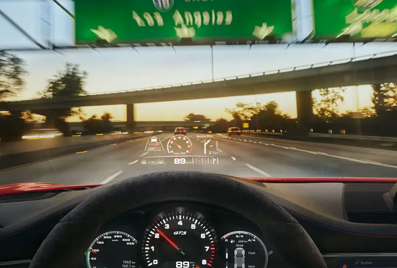 2021 Porsche Macan technology