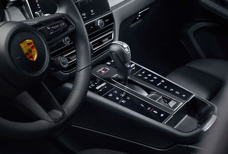 2022 Porsche Macan safety
