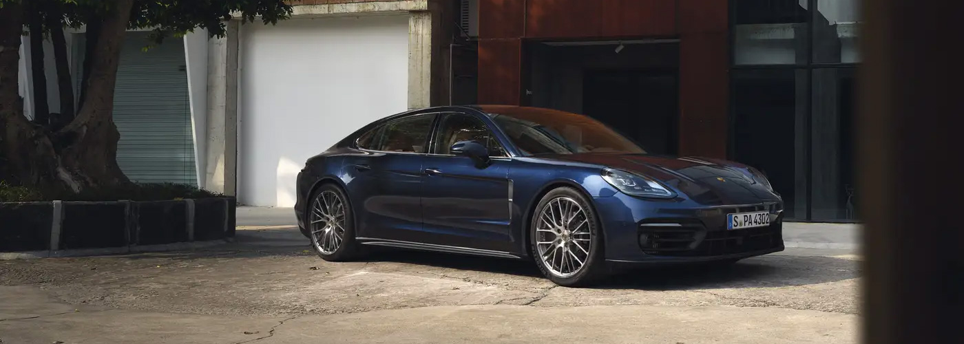 2022 Porsche Panamera Turbo S header