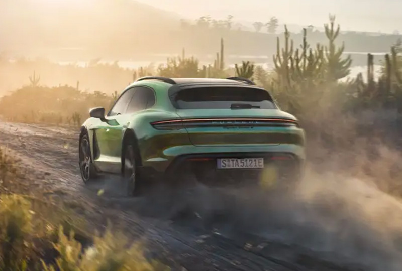 2022 Porsche Taycan 4 Cross Turismo design