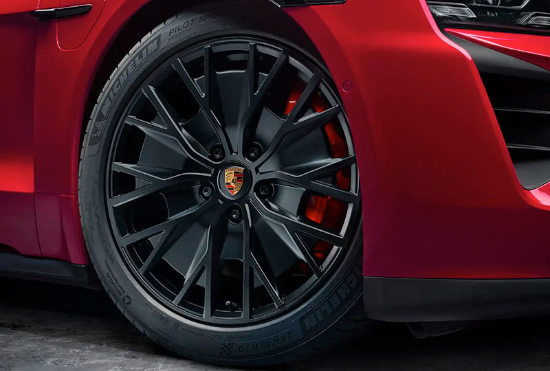 2023 Porsche Taycan GTS DESIGN