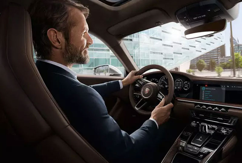Porsche Connect Porsche Voice Control - obeys your every command.
