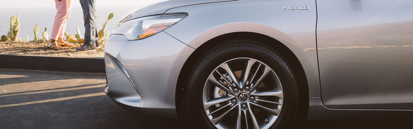 2017 toyota camry hybrid