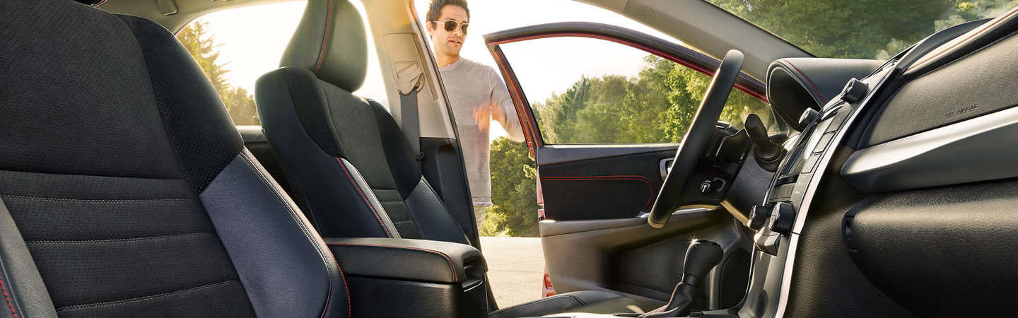 2017 toyota camry hybrid