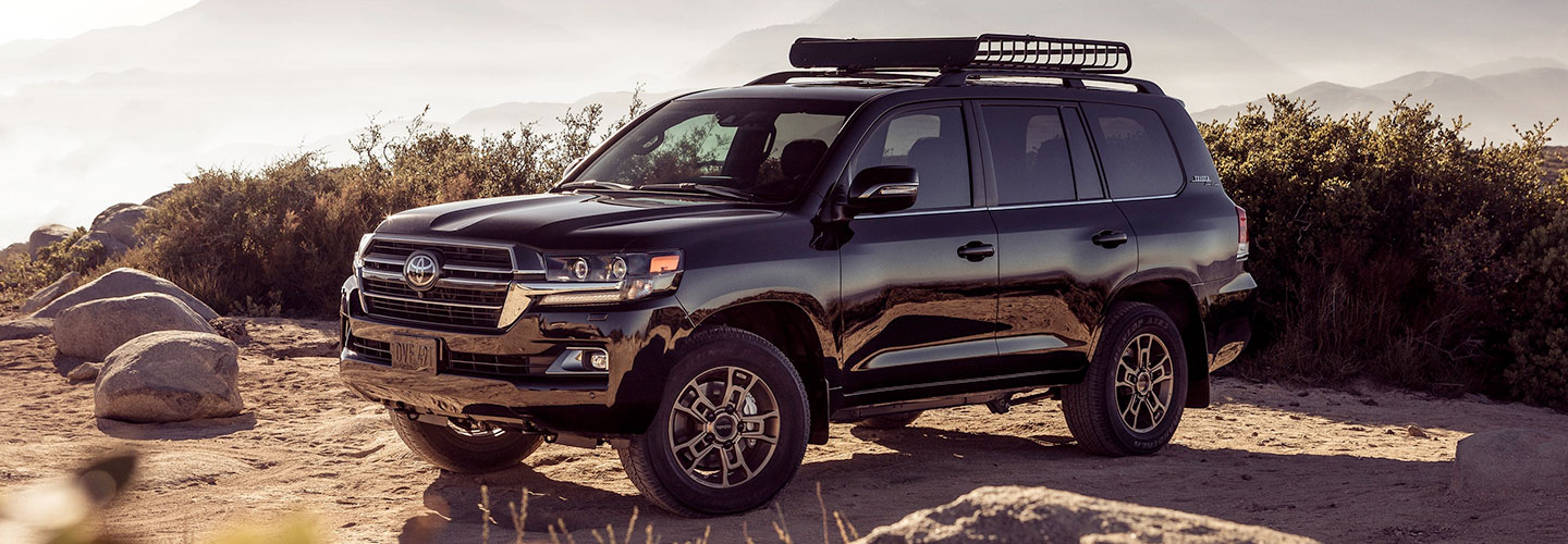 2020 Toyota Land-Cruiser header