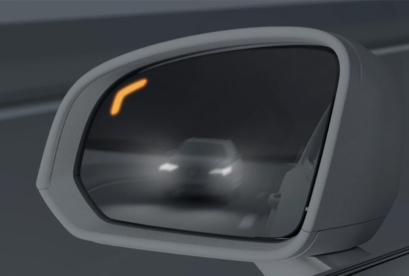 2026 Volvo CX40 Ease stress in busy traffic