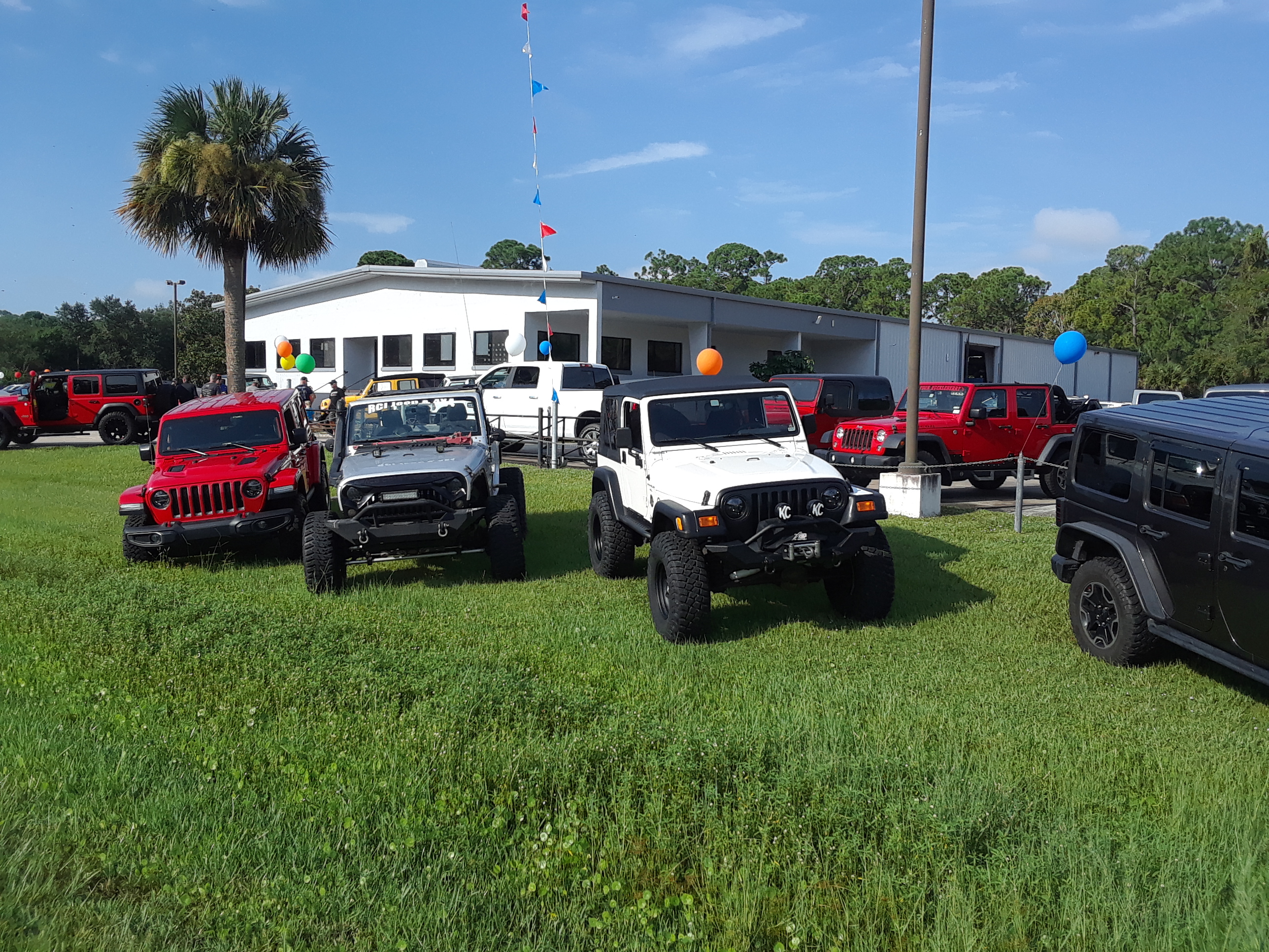 jeep day pics