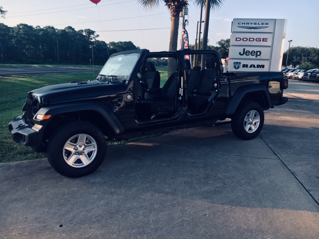 jeep day pics