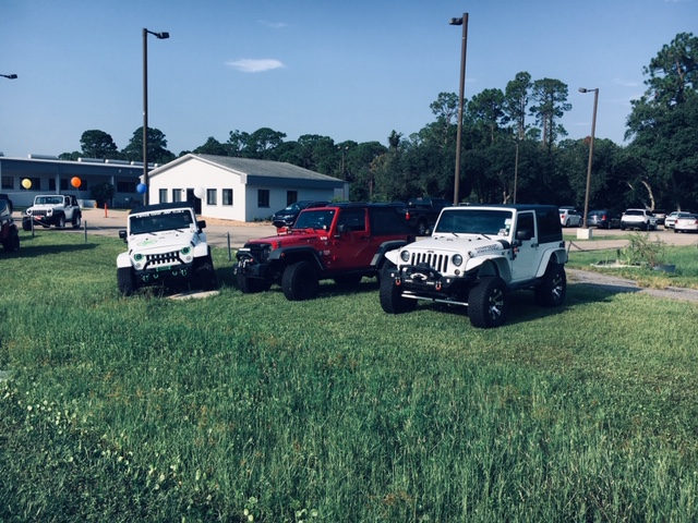 jeep day pics