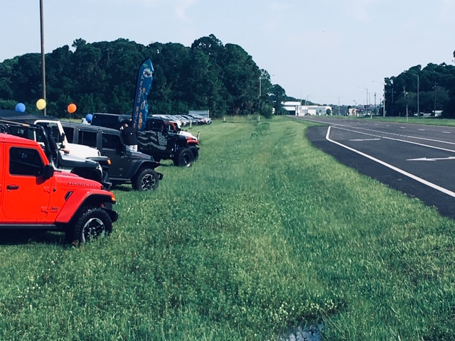 jeep day pics