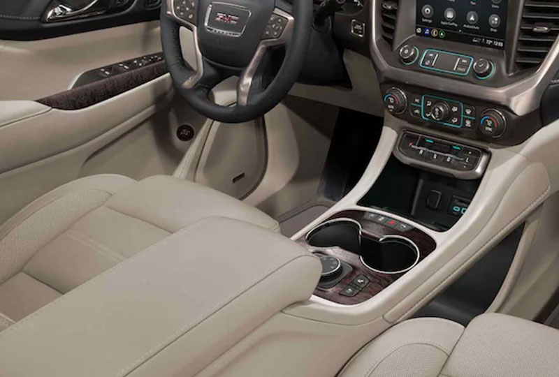 GMC Acadia - Image 2