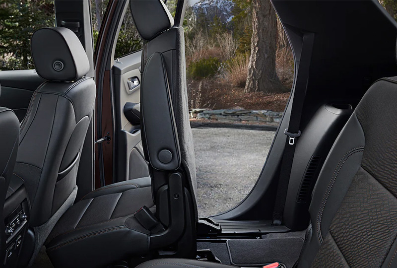 Used Chevy Traverse - image1