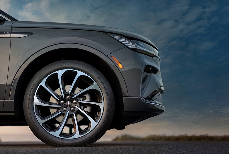Lincoln Hybrid Vehicles - images1