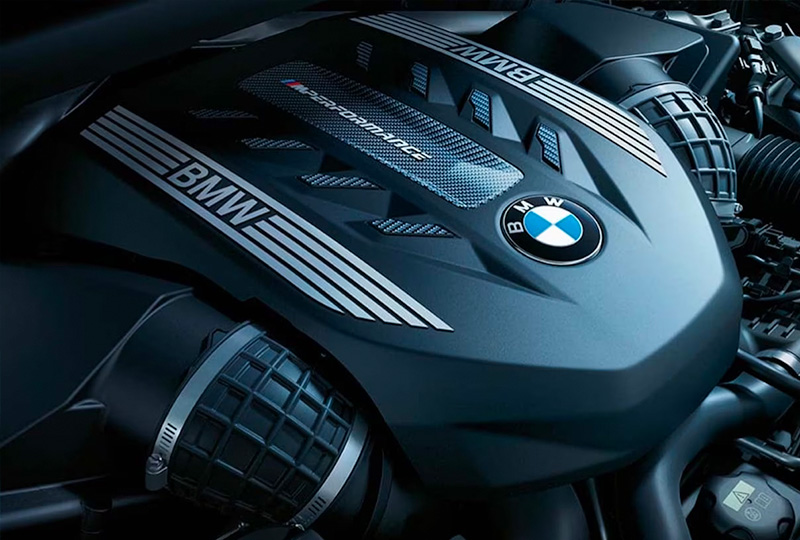 2023 BMW x6  Performance