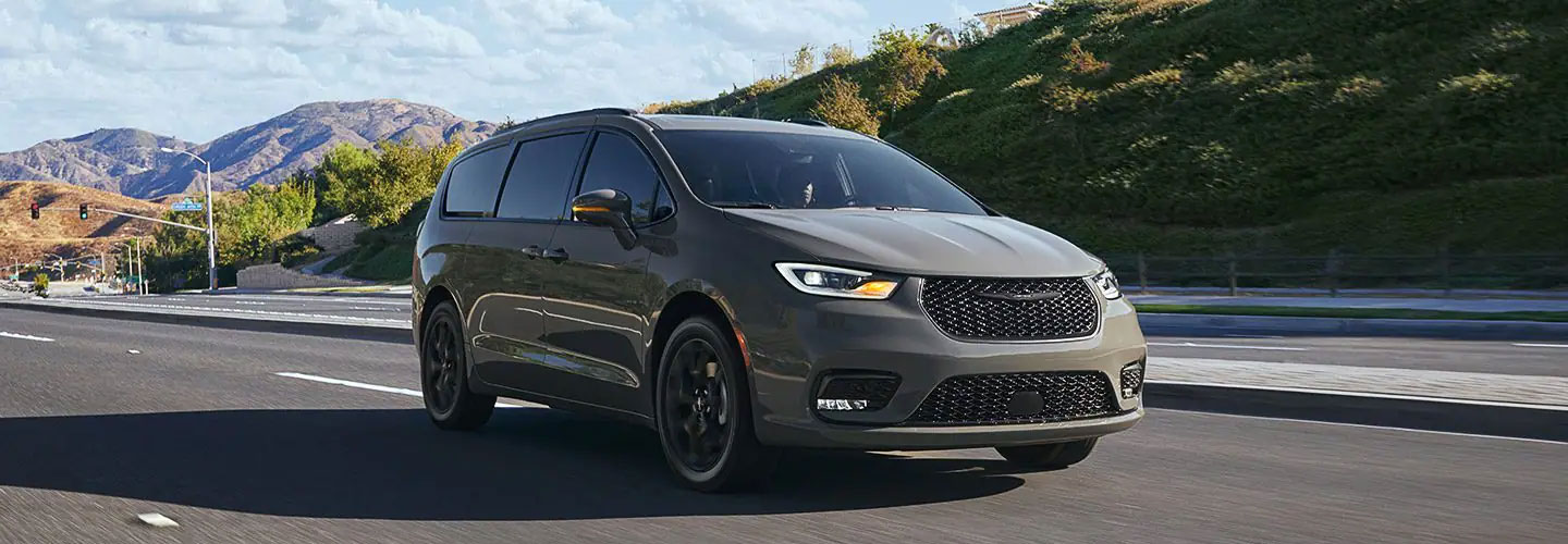 2022 Chrysler Pacifica Hybrid Header