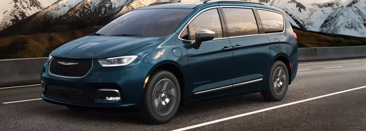 2025 Chrysler Pacifica Plug-In Hybrid Header