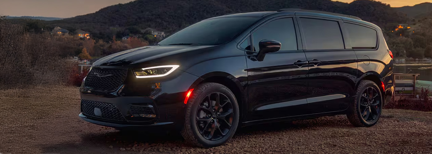 2025 Chrysler Pacifica Header