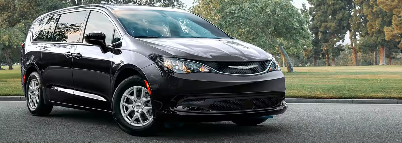 2025 Chrysler Voyager Header