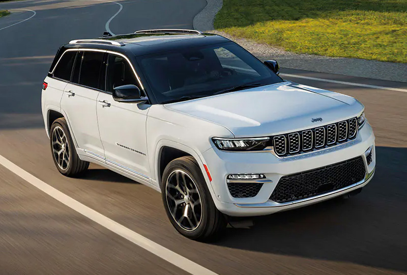 2023 Jeep Grand Cherokee 4xe interior