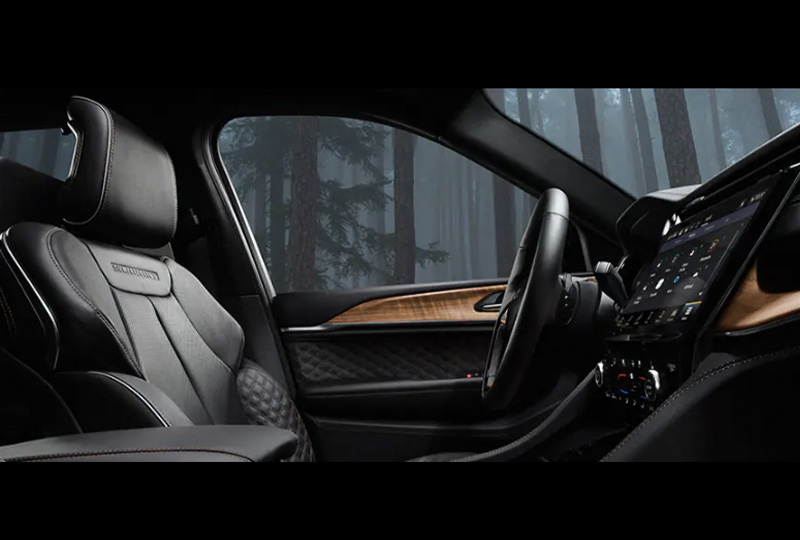 2023 Jeep Grand Cherokee 4xe exterior