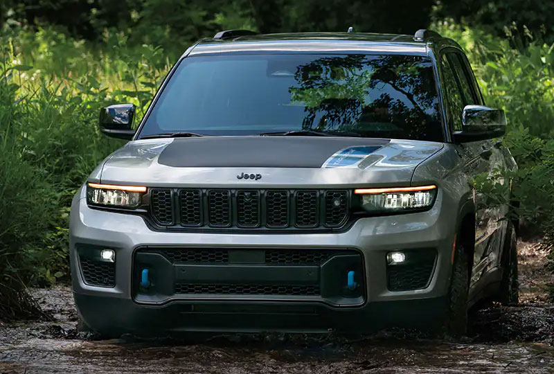 2023 Jeep Grand Cherokee technology