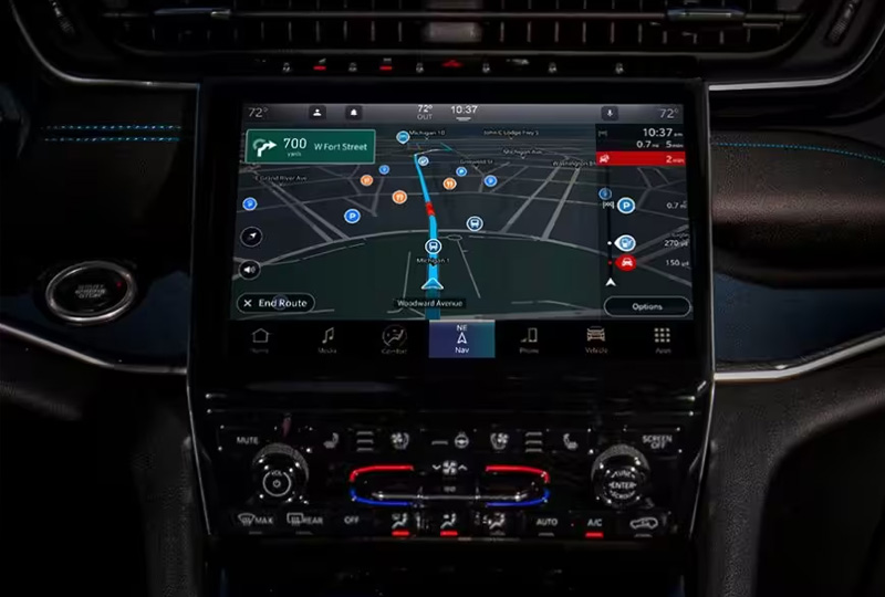 2024 Jeep Cherokee tech