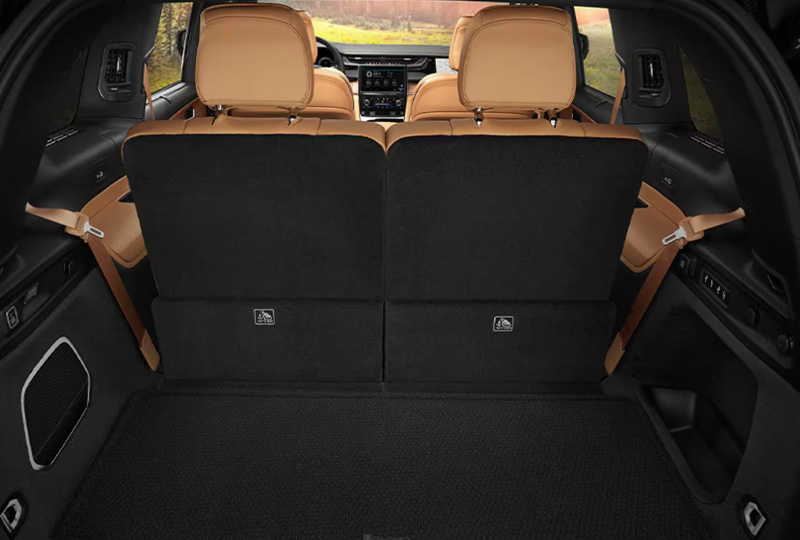 2025 Jeep Grand Cherokee Laredo    capability