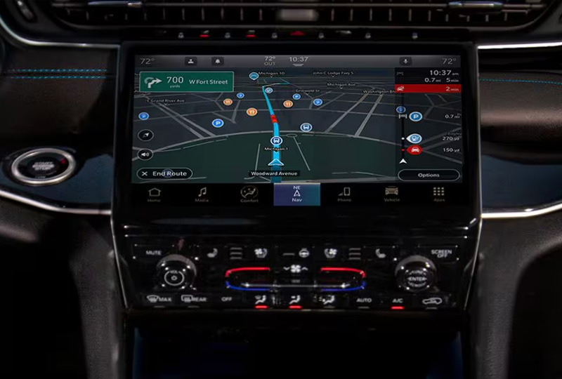 2025 Jeep GrandCherokee   Technology