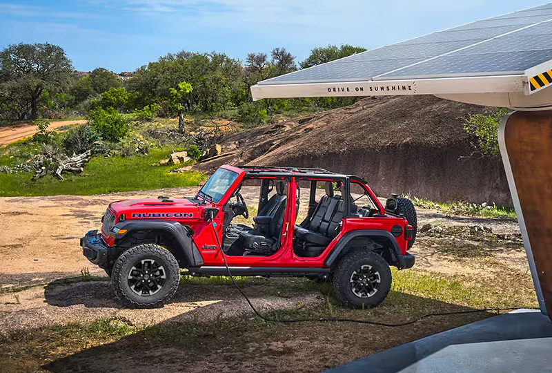 2025 Jeep Wrangler-4xe Technology