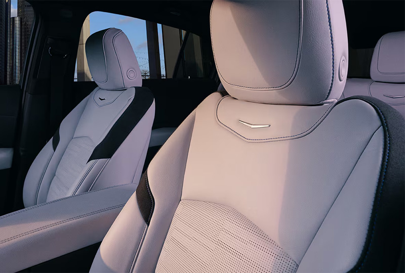 2025 Cadillac XT4 design