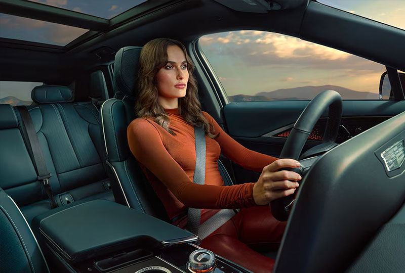 2026 Cadillac Lyriq      PERFORMANCE