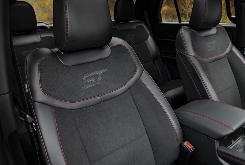 2025 Ford Explorer-ST    Design