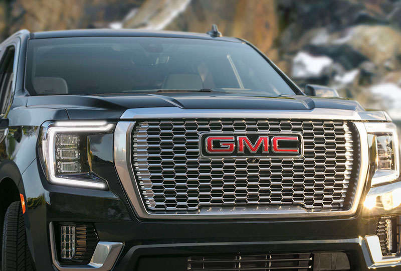 2021 GMC Yukon Denali
MULTIDIMENSIONAL DENALI GRILLE