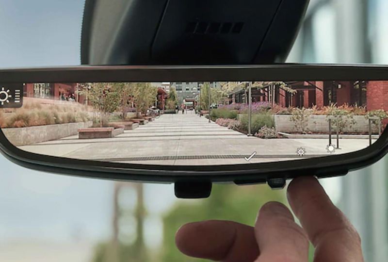 2023 GMC Acadia Denali Technology