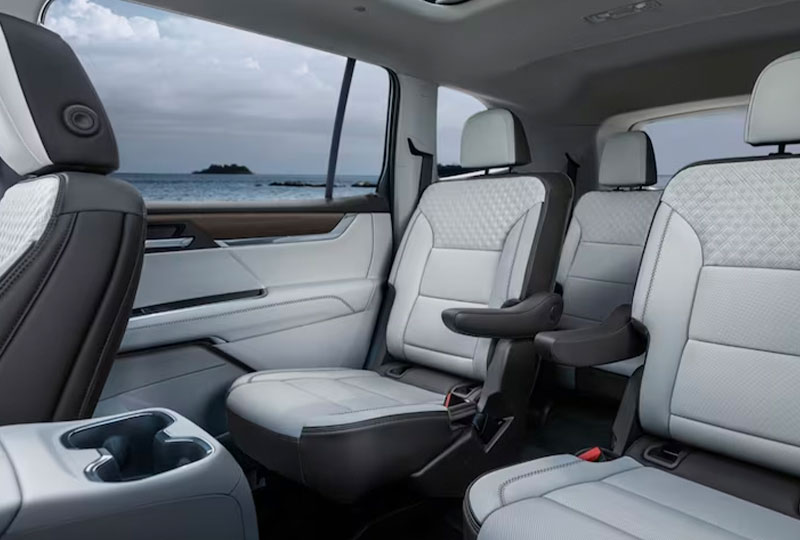 2024 GMC Acadia Interior
