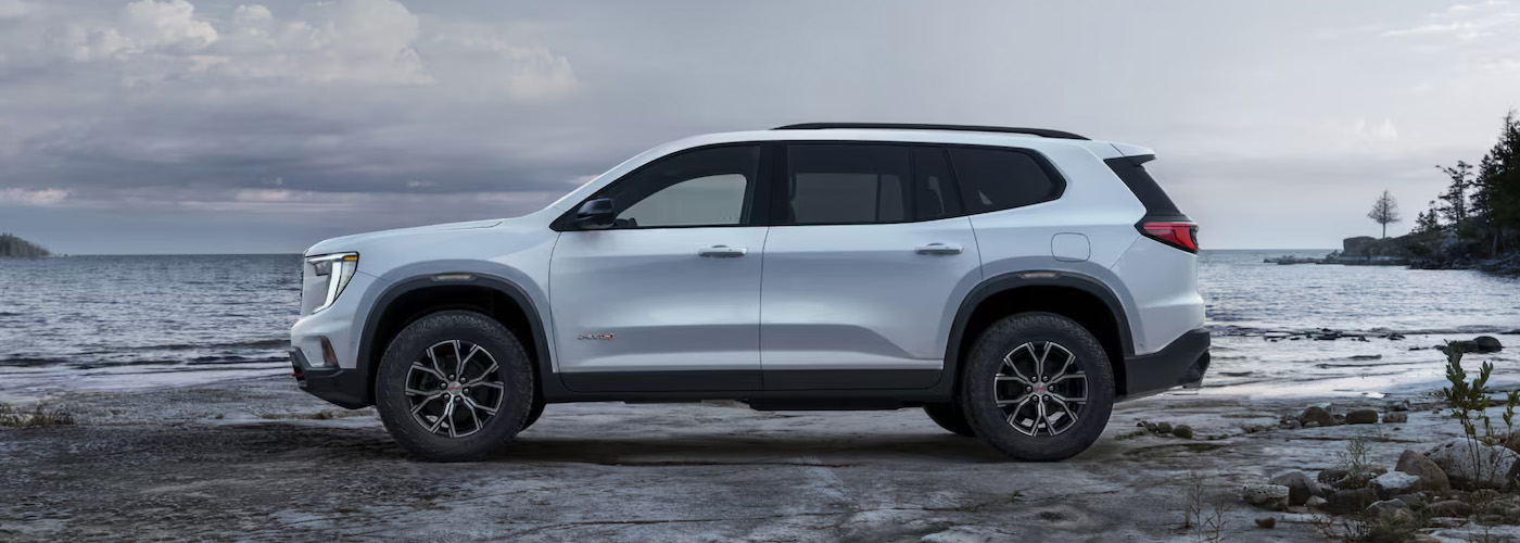 2025 GMC Acadia at4 header