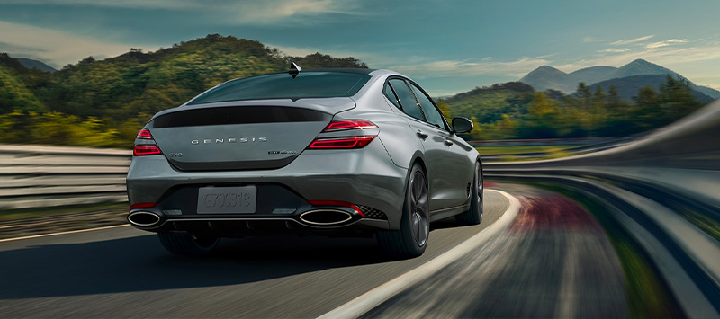 2022 Genesis G70  Performance