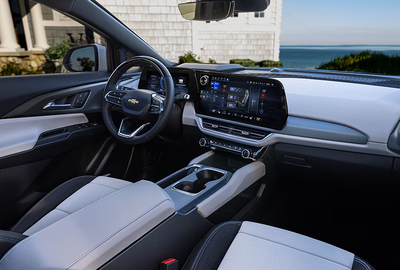 2024 Chevrolet Equinox-EV      interior