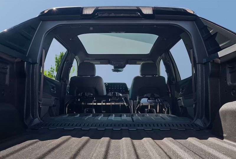 2024 Chevrolet Silverado-EV      interior