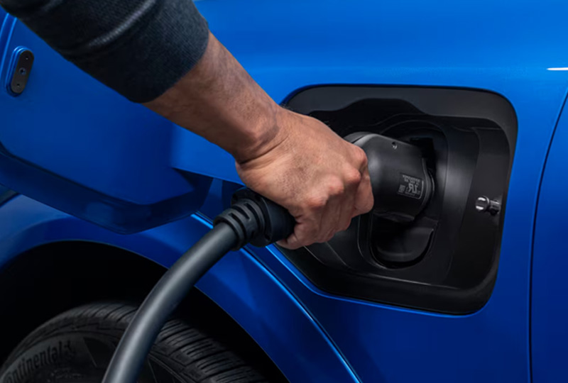 2025 Chevrolet Equinox-EV      Range